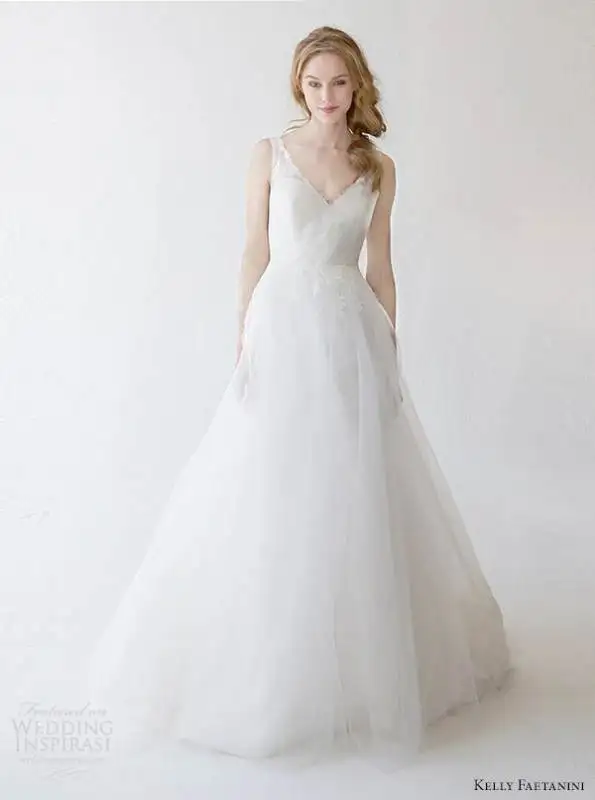 kelly-faetanini-spring-2015-wedding-dress-ula-front-view