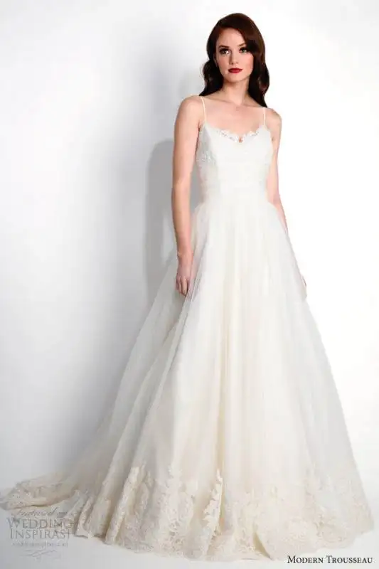 modern-trousseau-bridal-fall-2015-porter-chantilly-lace-wedding-dress-straps